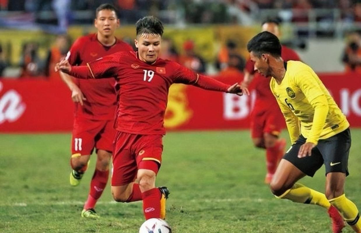 中国队与越南队足球直播